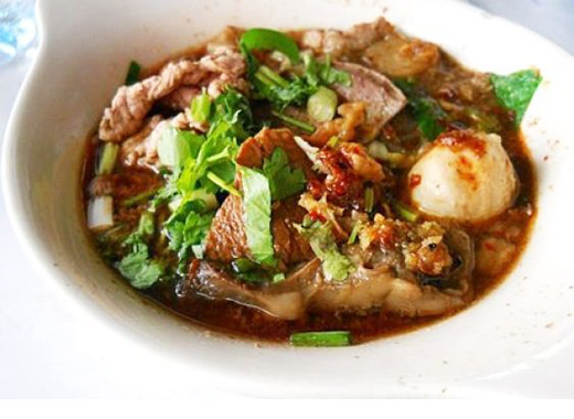 ก๋วยเตี๋ยวอัมพวา